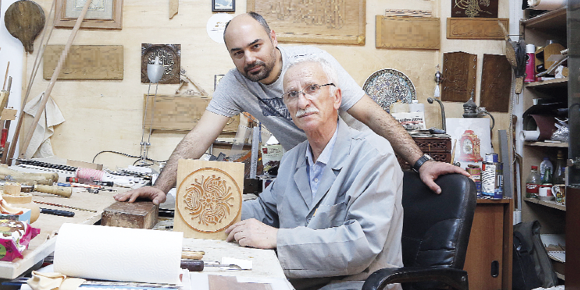 Hem hattat hem hakkak