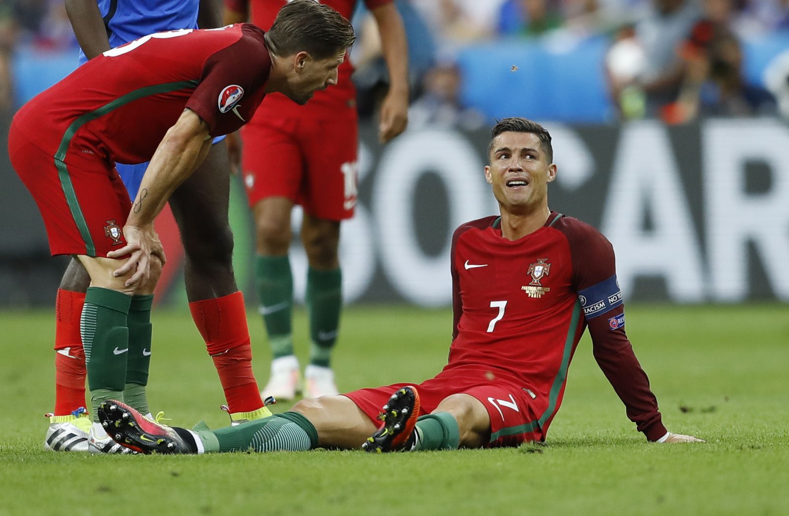 Cristiano Ronaldo finalde hüngür hüngür ağladı Cristiano Ronaldo finalde hüngür hüngür ağladı