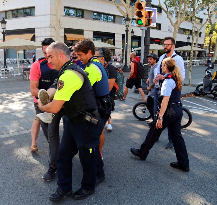 Terör, Barcelona'yı vurdu: Çok sayıda ölü ve yaralı var