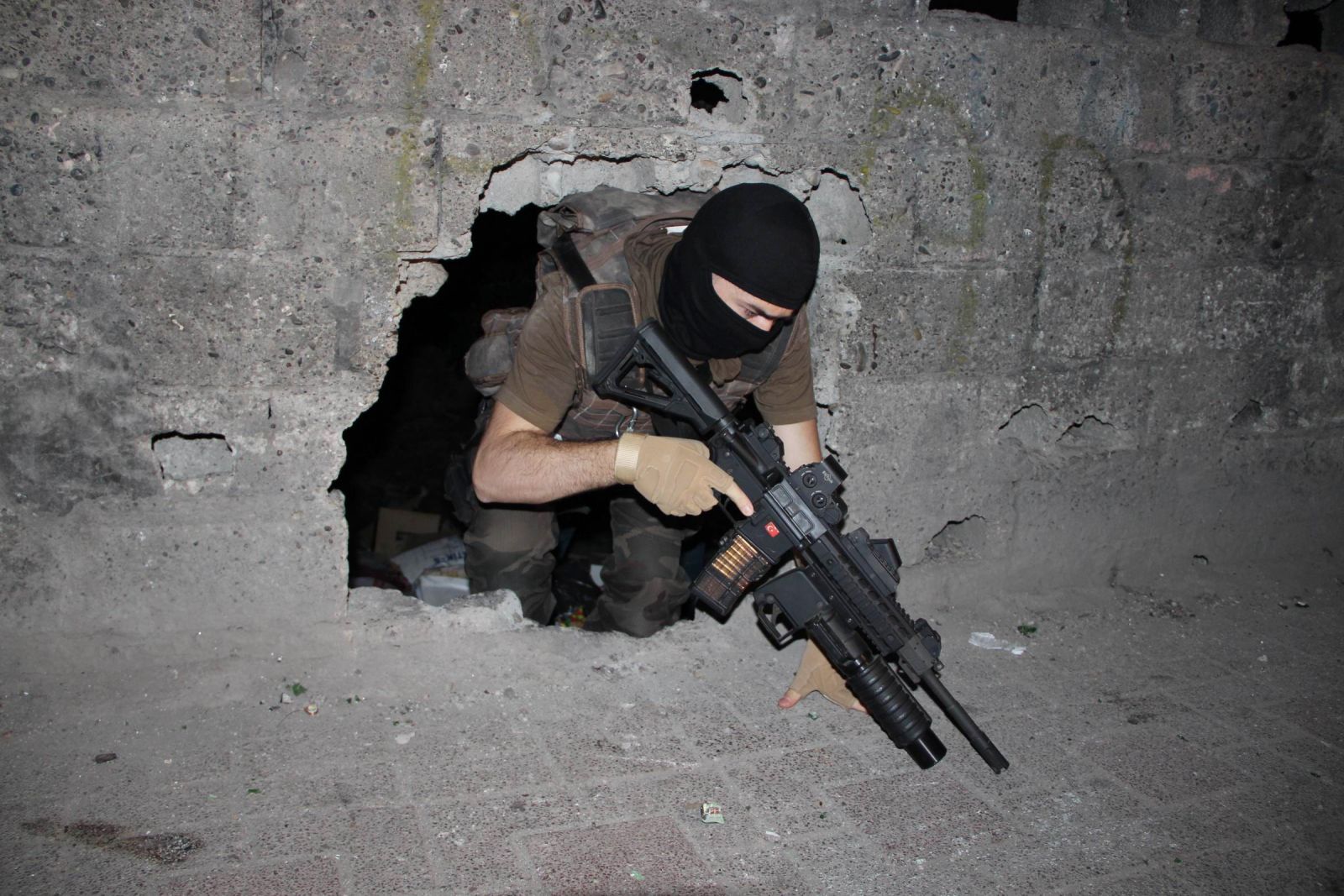 Diyarbakır'a daha fazla polis