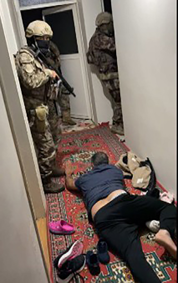 İzmir'de tefecilere operasyon, 7 gözaltı var