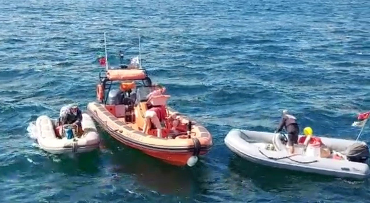 Vapurdan düşen adam hayatını kaybetti