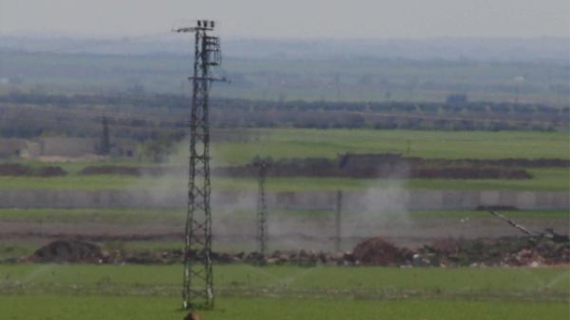 Fırtına obüsleri Suriye'deki DAEŞ hedeflerini vuruyor Fırtına obüsleri Suriye'deki DAEŞ hedeflerini vuruyor