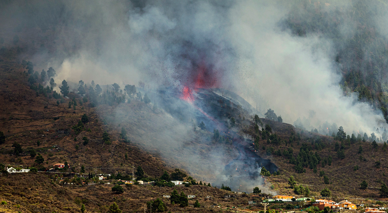 La Palma Yanardağı 100’den fazla evi yok etti