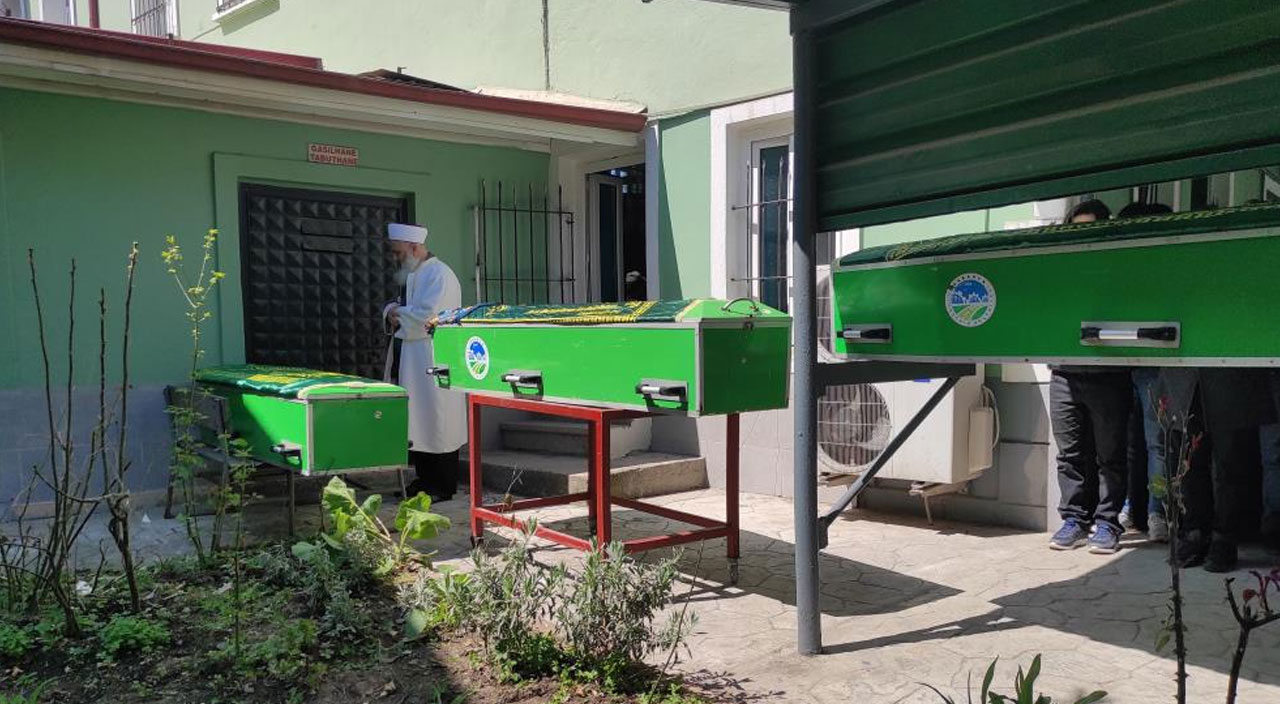 Sakarya'da aile katliamı yapan zanlı adliyede Sakarya'da aile katliamı yapan zanlı adliyede