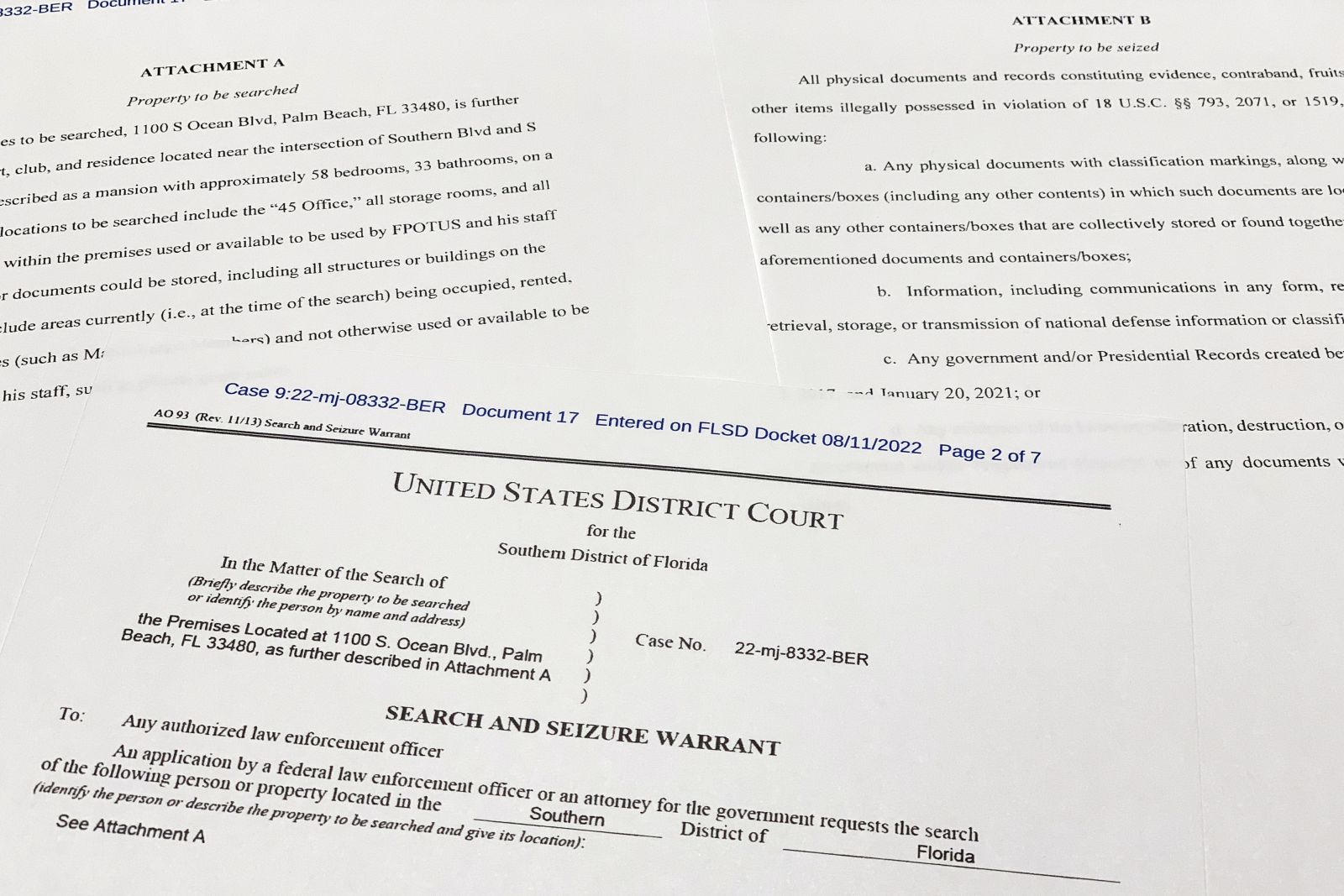 FBI: Trump'ın evinde 'çok gizli' belgeler ele geçirildi