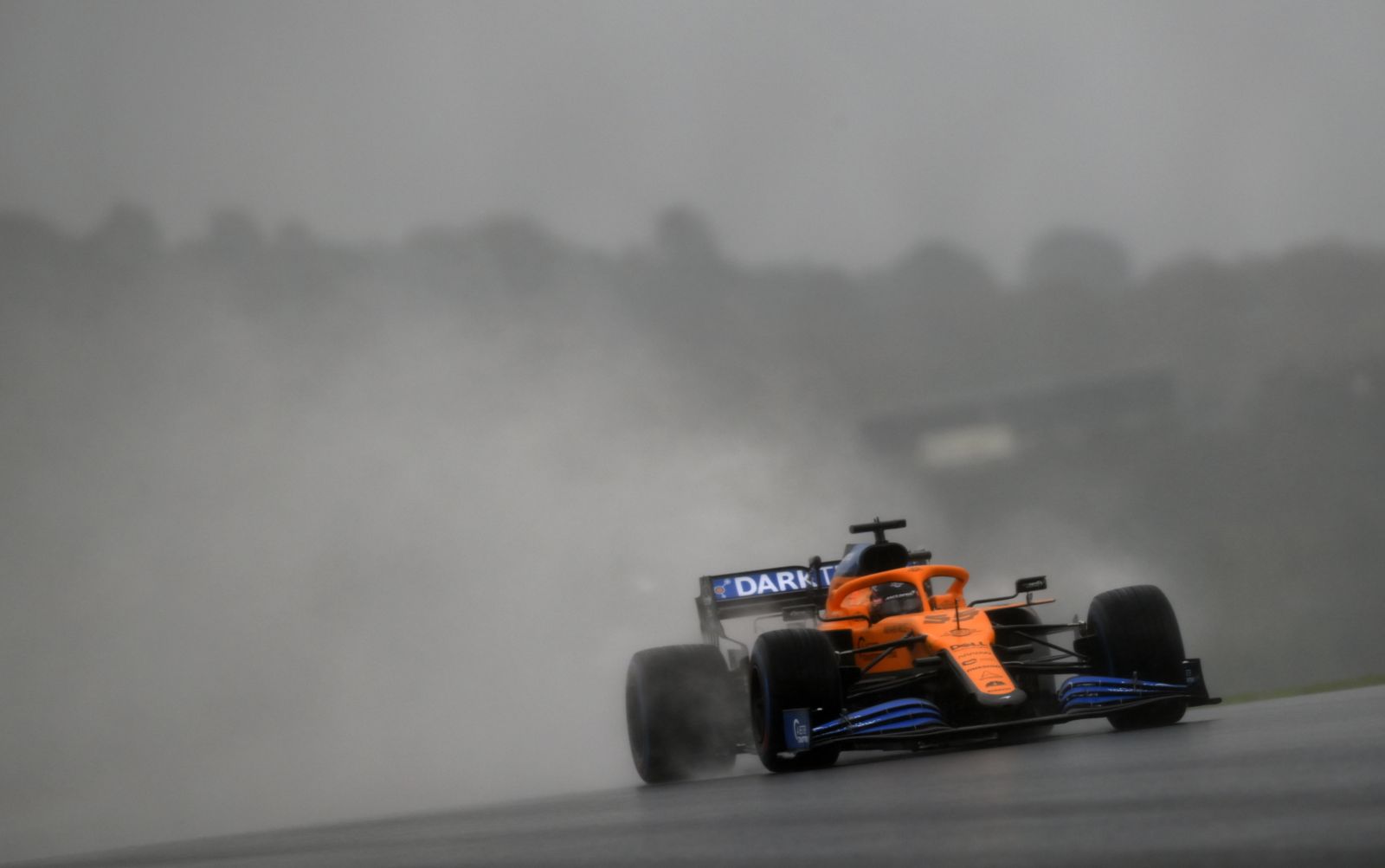 İstanbul'da büyük sürpriz! Pole pozisyonu Lance Stroll'un