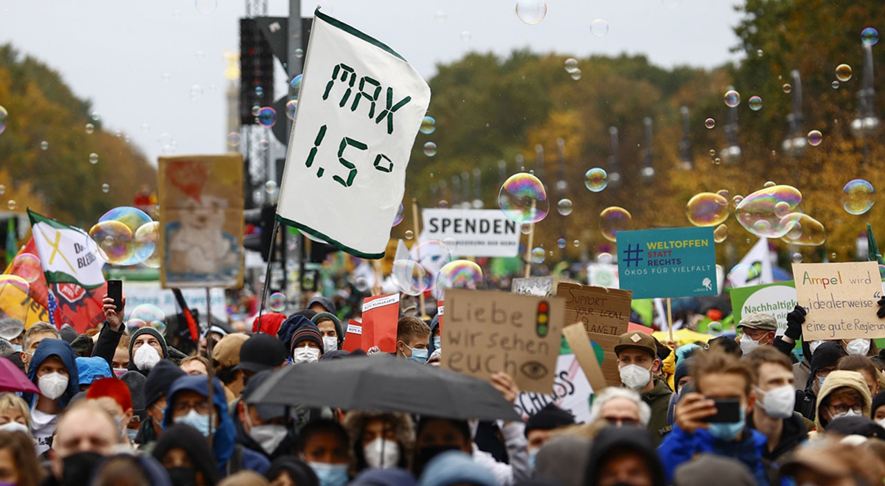 Almanya'da iklim değişikliğine dikkat çekmek için gösteriler yapıldı