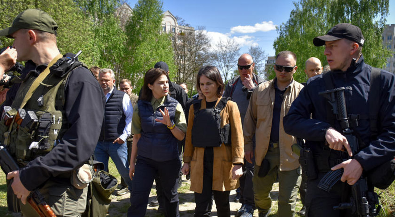 Almanya Dışişleri Bakanı Baerbock, Bucha'yı ziyaret etti