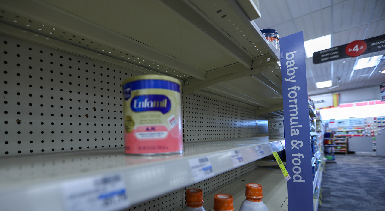 ABD'de bebek maması sıkıntısı: Avrupa'dan ilk sevkiyat gerçekleşti