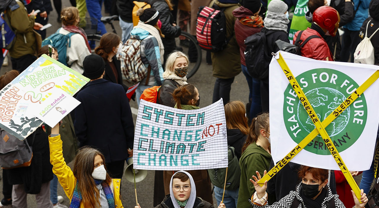Almanya'da iklim değişikliğine dikkat çekmek için gösteriler yapıldı