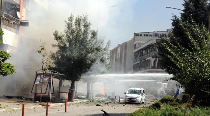 Van'da şiddetli patlama Van'da şiddetli patlama
