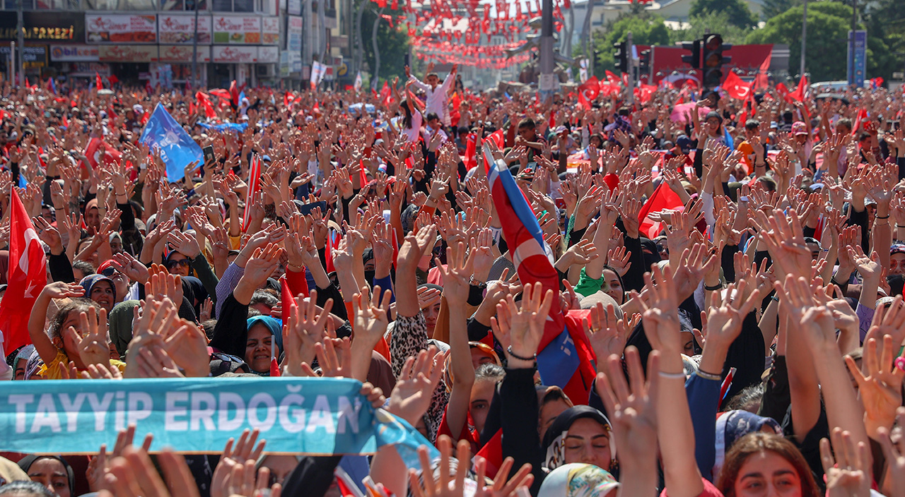 Cumhurbaşkanı Erdoğan: Van depreminin gecesinde ben buradaydım, HDP neredeydi?
