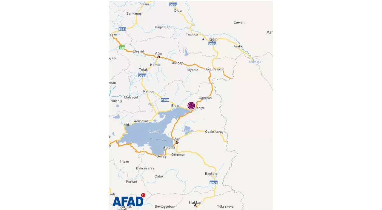 Van'da korkutan deprem! 4 ile sallandı Van'da korkutan deprem! 4 ile sallandı
