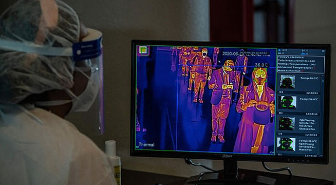 Uçaklar ve havaalanlarında temassız teknoloji