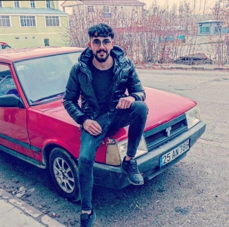 İhbara giden polis boynundan bıçaklandı!