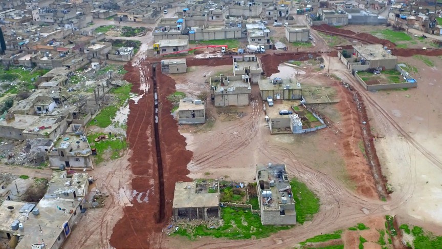 YPG/PKK'nın Ayn el-Arap'ta kazdığı hendek ve tüneller görüntülendi