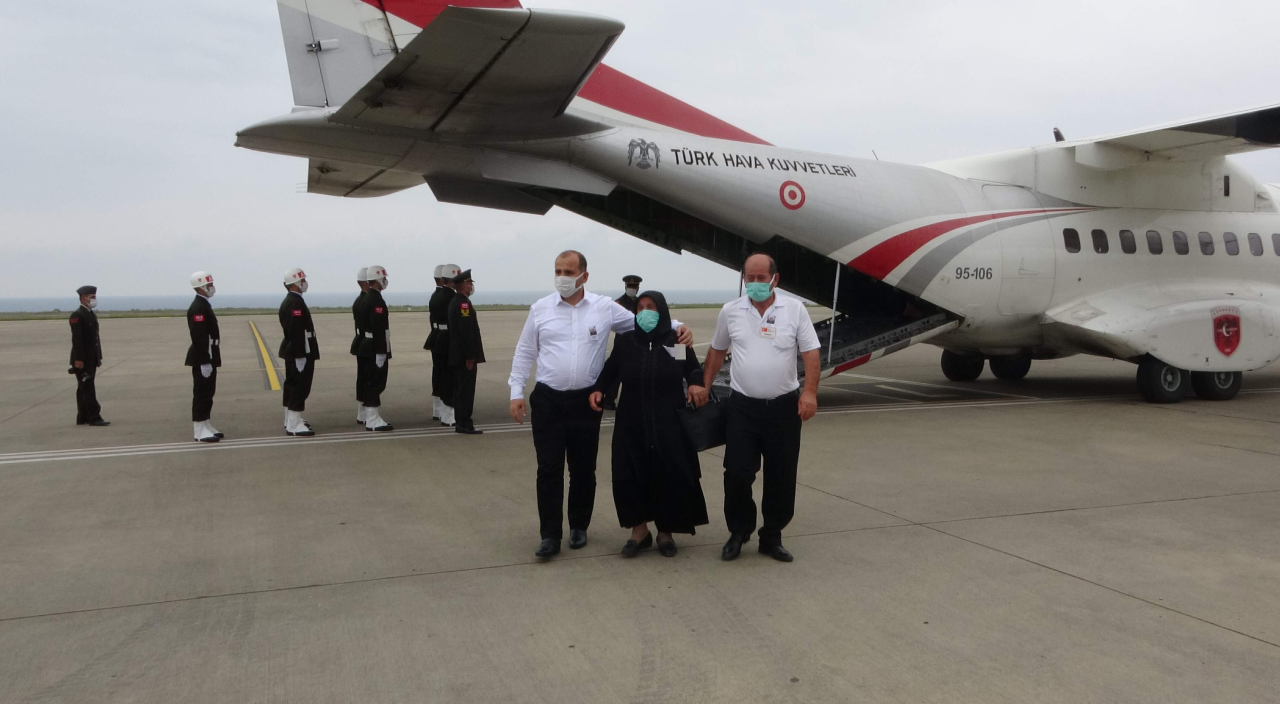 Kuzey Irak'ta şehit düşmüştü! Cenazesi memleketi Trabzon'a getirildi Kuzey Irak'ta şehit düşmüştü! Cenazesi memleketi Trabzon'a getirildi