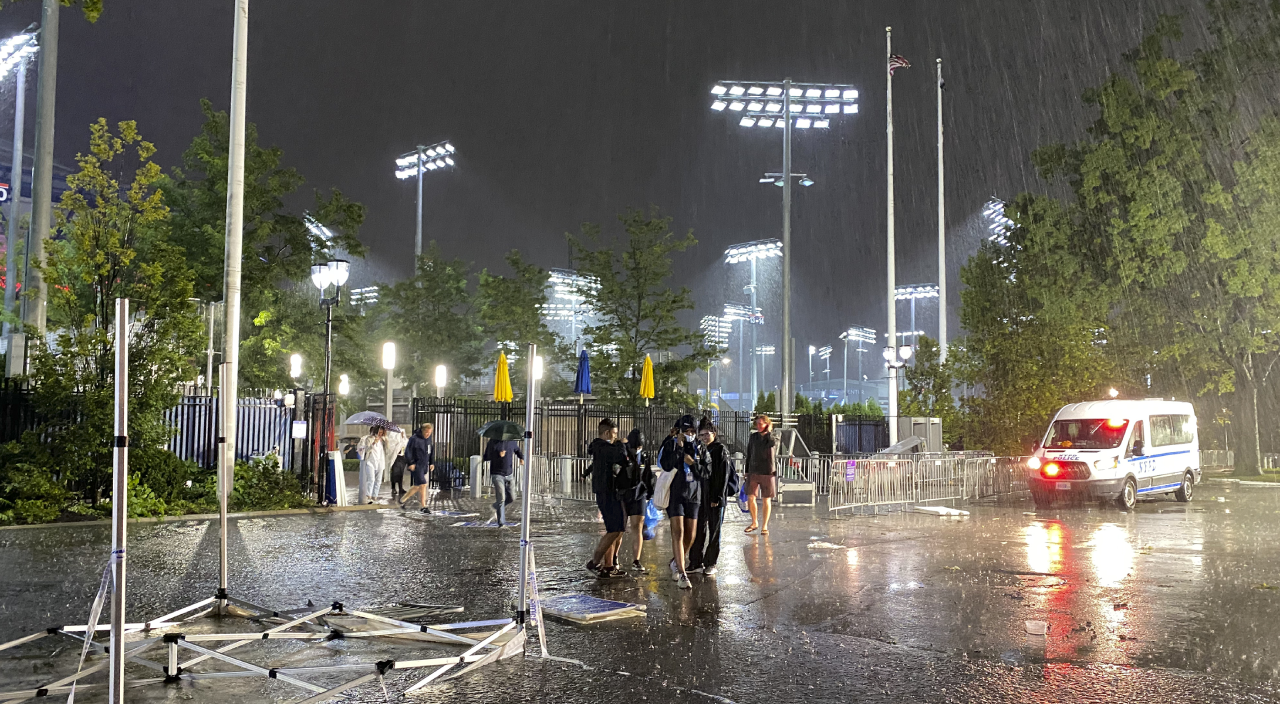 New York sular altında kaldı! Acil durum ilan edildi New York sular altında kaldı! Acil durum ilan edildi