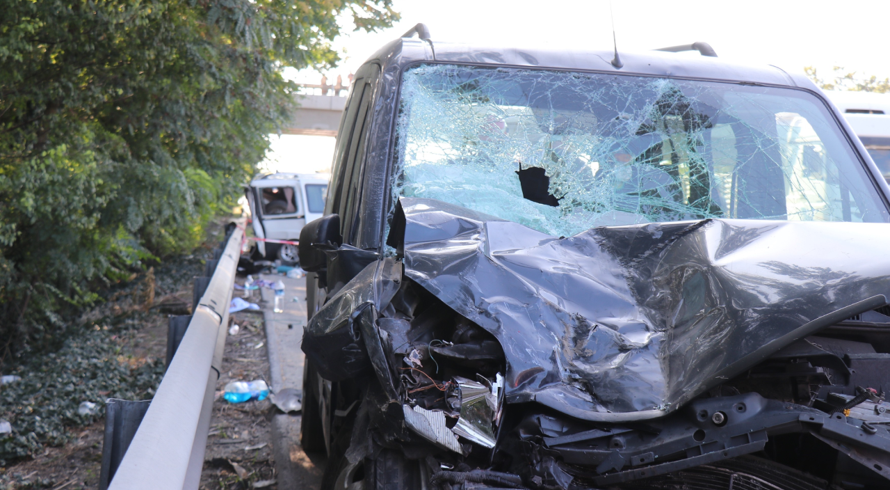 TEM'de meydana gelen trafik kazasında ölü sayısı 2'ye yükseldi