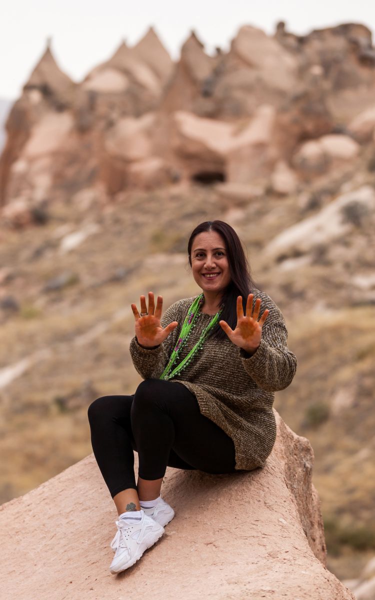 Birgül Ulusoy: Hikâyelerin omurgasıyız