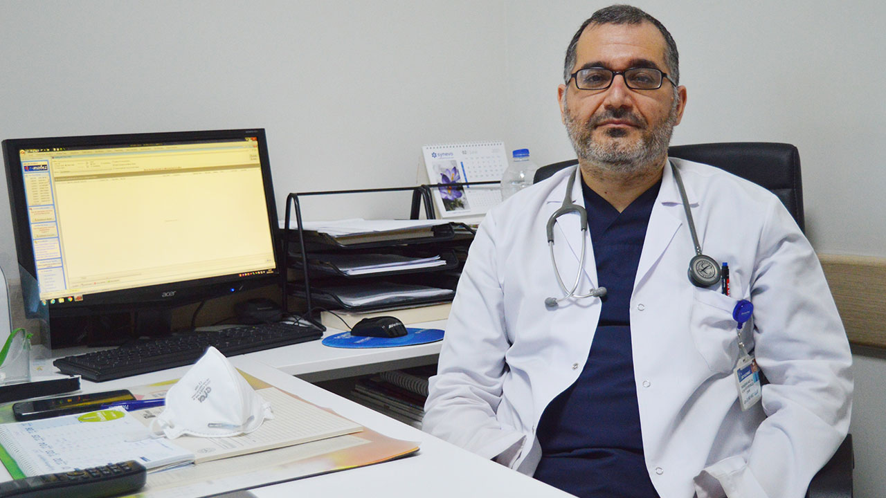 Uzman isim uyardı: Covid-19 aşısı gribe karşı korumaz