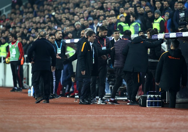 Hasan Şaş'tan Sivas taraftarına ağır küfür