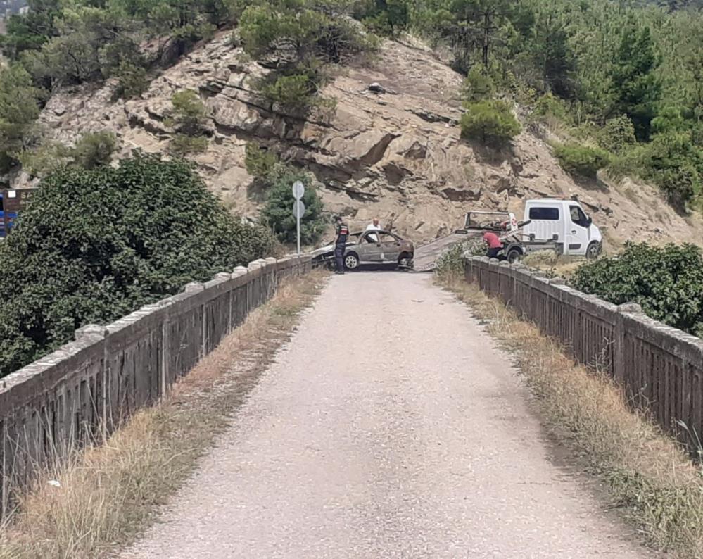 Sinop'ta korkunç olay! Yanan arabanın kadın sahibi kayıp