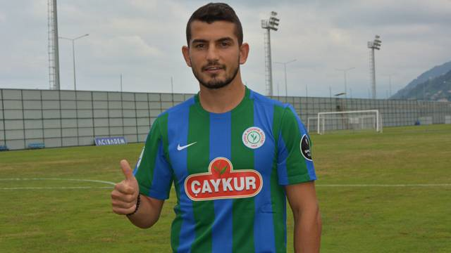 Hikmet Karaman iki Galatasaraylı'yı kapının önüne koydu