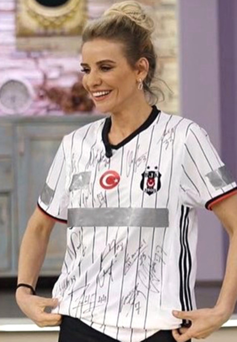 Fikret Orman'ın Esra Erol'a jesti Zuhal Topal'ı çıldırtacak!