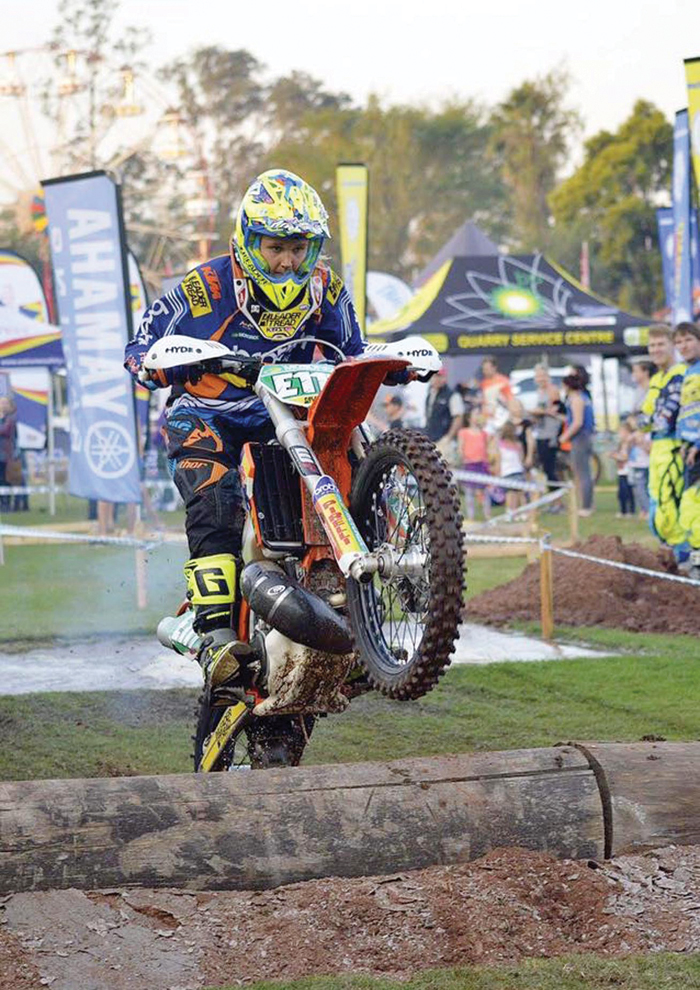 Ölümden döndü gözünü zirveye dikti