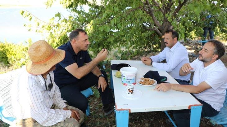14 yıl önce yerleştiği adada ondan başka kimse yok! Validen sürpriz