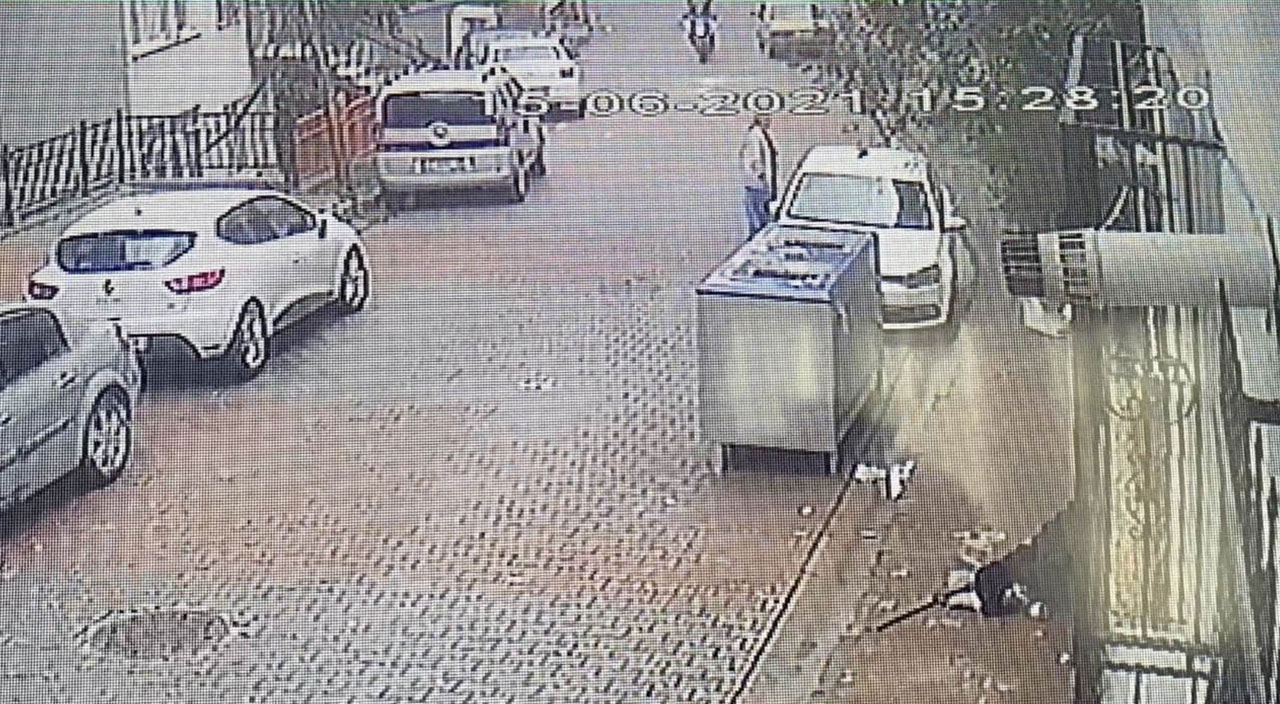 Motosikletiyle şov yapmak isterken arkadaşı canından oluyordu!