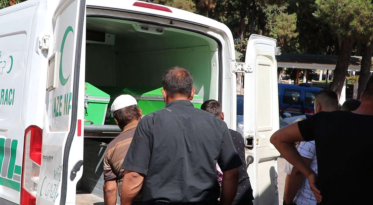 Dedesinin kullandığı traktörün altında kaldı! Hayatını kaybetti