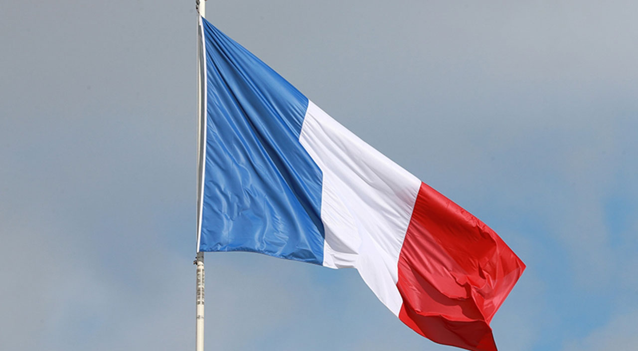 Fransa’da ve İngiltere arasındaki gerginlik artmaya devam ediyor! Adeta kan kustu