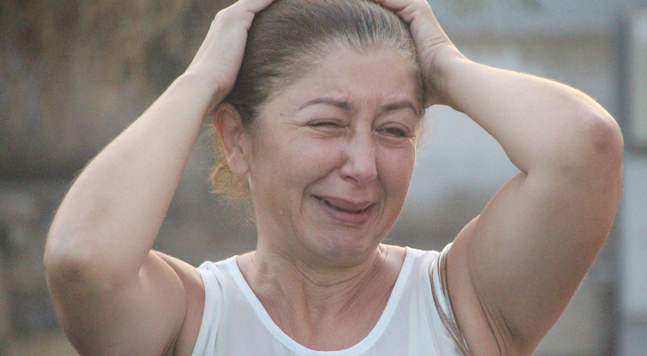 Gözleri önünde evi yandı! Feryatları yürek sızlattı