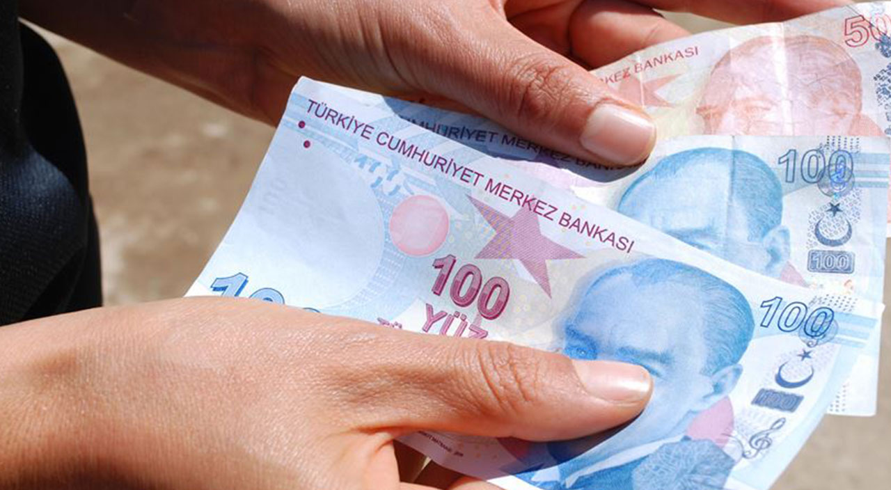 Sahte parayla dolandırdılar: Gerçeği ATM’de öğrendi