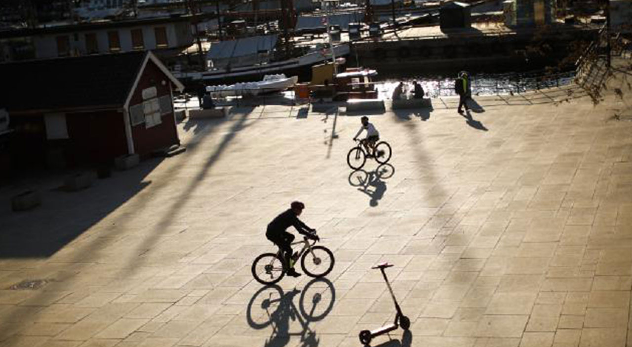 Koronavirüs salgınının kontrol altına alındığı Norveç’te önlemler kaldırıldı