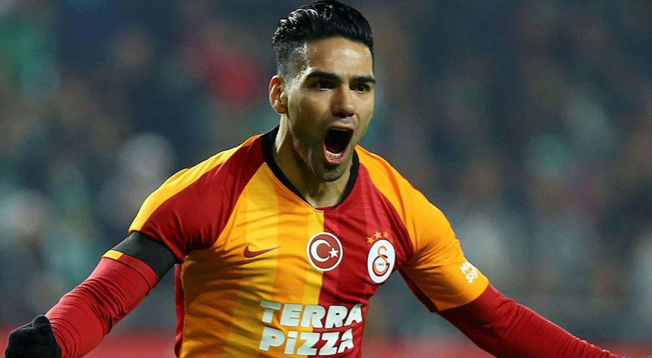 Gol makinesi Falcao yine şov yaptı!