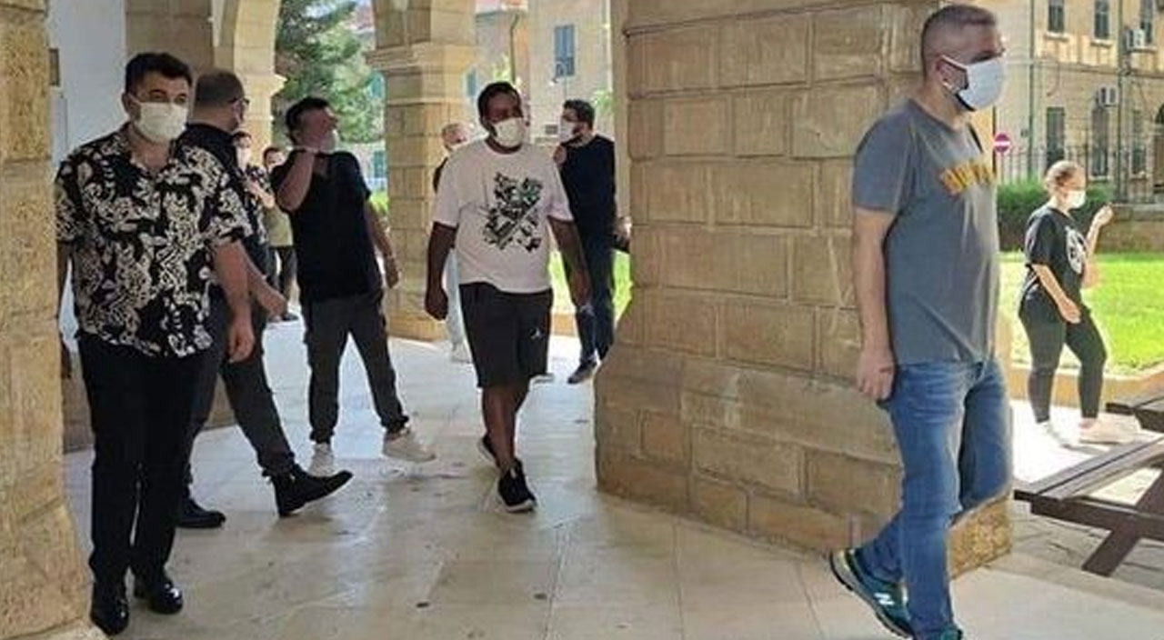 Bülent Ersoy’dan yeni hamle! Tutuklanan orkestra ekibinin ailelerine para gönderdi