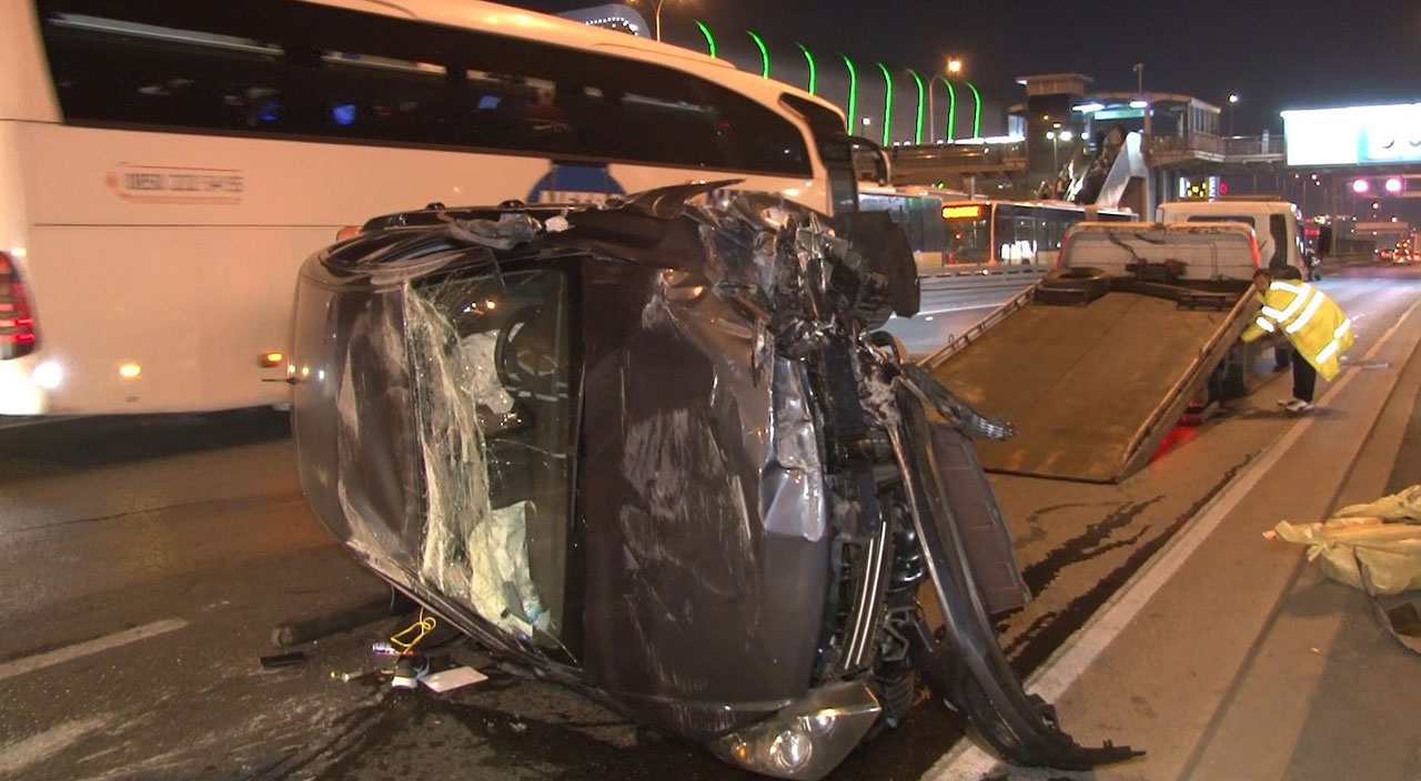 Trafikte makas atmaya çalıştı! Takla atarak metrelerce sürüklendi