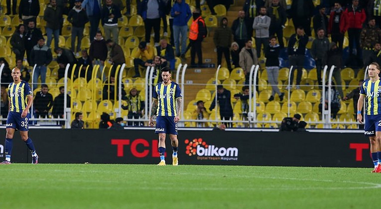 Volkan Demirel’den ağır eleştiri: Fenerbahçe'yi Anadolu takımı gibi oynatıyor