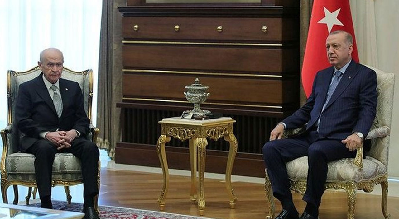 Cumhurbaşkanı Erdoğan ile MHP Genel Başkanı Bahçeli Külliye'de görüştü