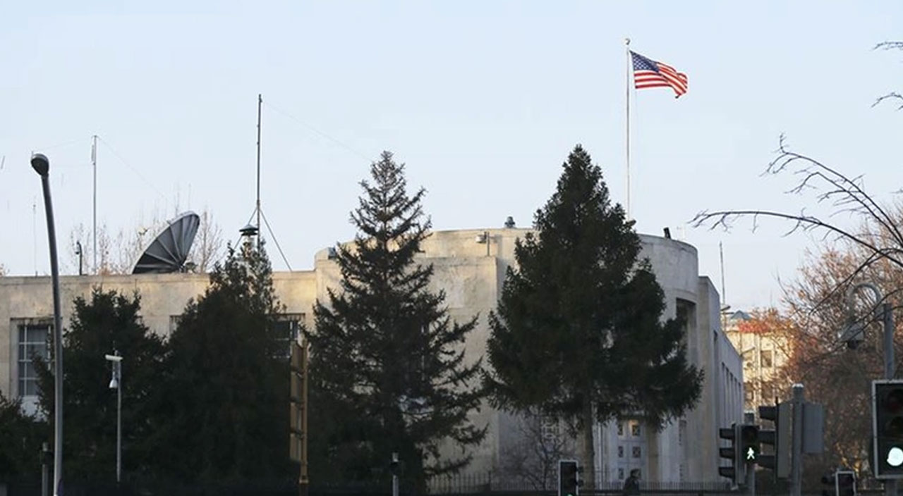 Büyükelçiliklerden geri adım: İçişlerine karışamayız