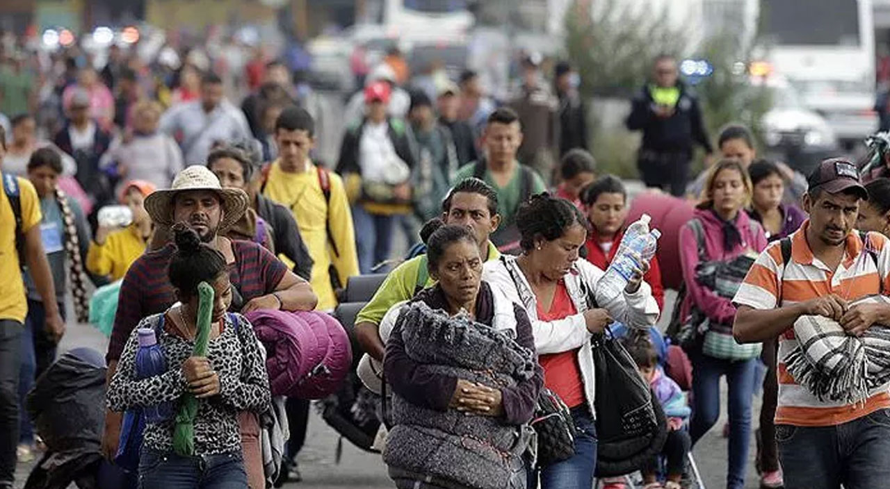 Her yolu deniyorlar: Göçmenlerin ABD'ye ulaşmak için yürüyüşü devam ediyor