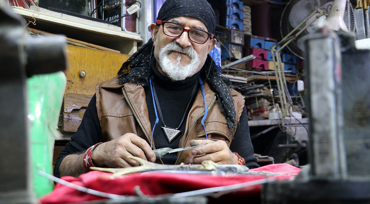 Dünyanın en küçük bucaklarını üretiyordu: Guinness’e aday ustanın gözleri bozuldu