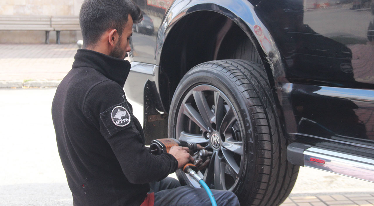 Araç sahipleri dikkat! 1 Aralık’tan itibaren kış lastiği zorunluluğu başlıyor