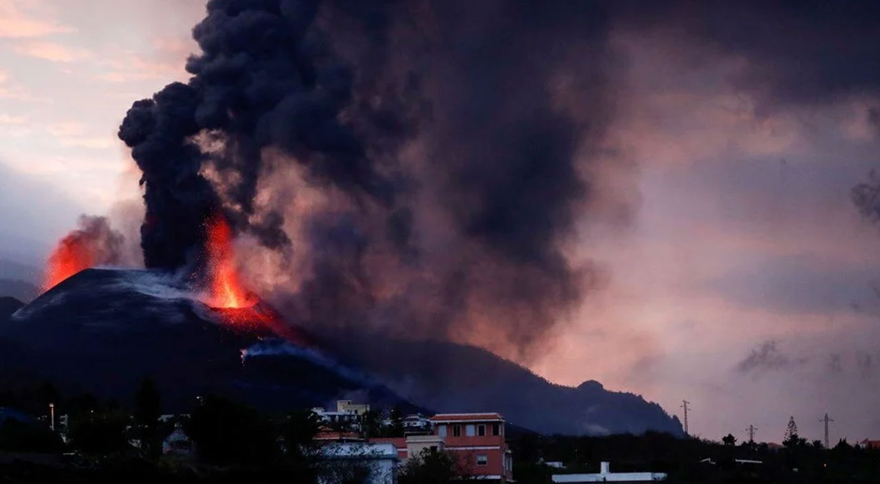 La Palma adası lavlarla mücadeleye devam ediyor: Sokağa çıkma yasağı getirildi