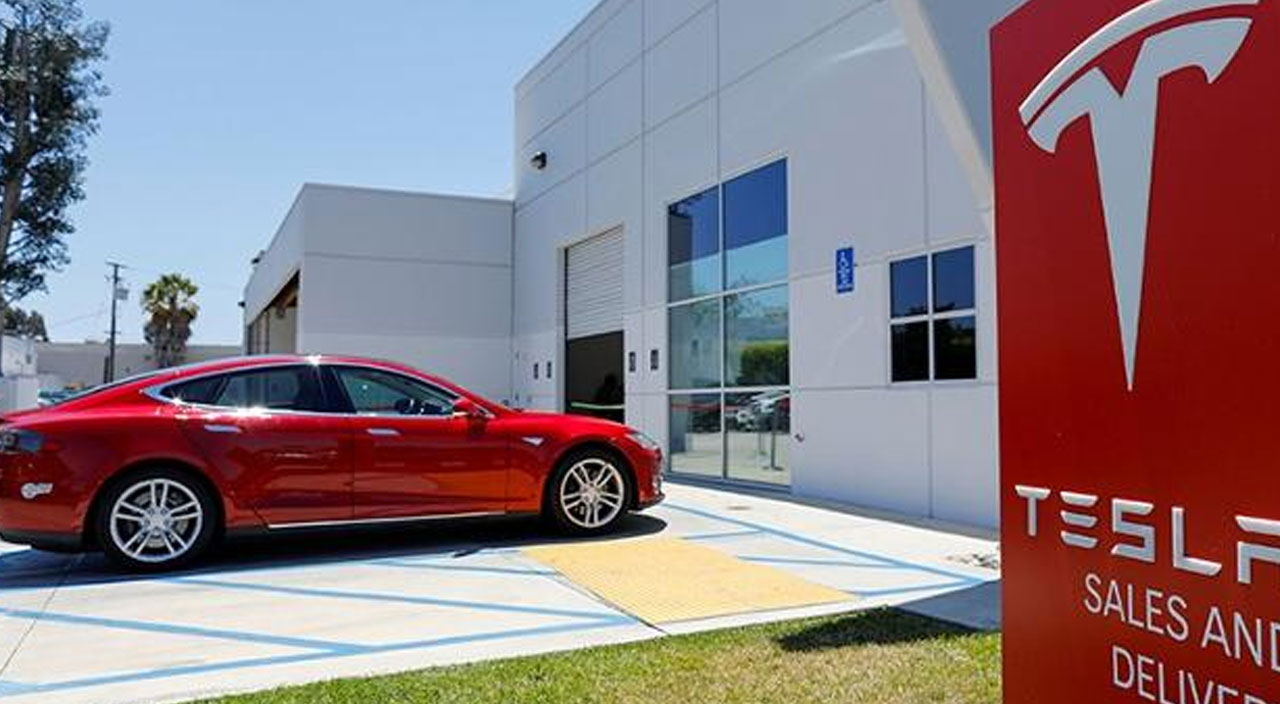 Elon Musk Tesla hisselerini sattı: 1 milyar dolar elde etti