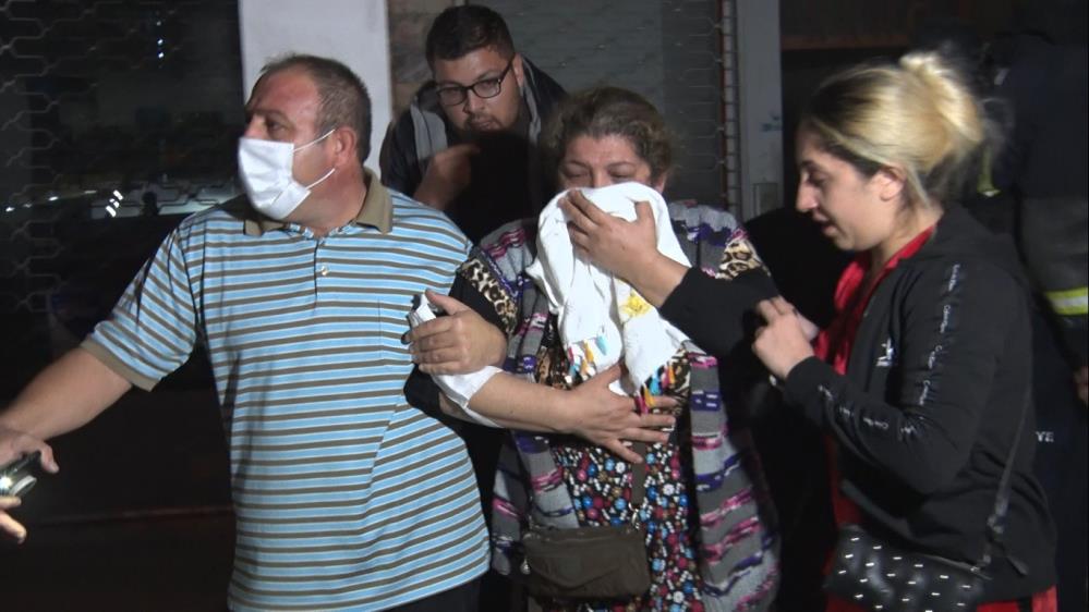 Antalya'da korkutan yangın, itfaiye ekipleri 6 çocuğu kurtardı